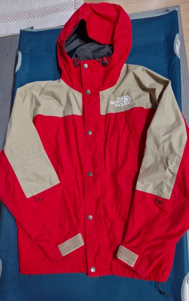 アウトドア THE NORTH FACE ザノースフェイス ウィンドブレーカー M 