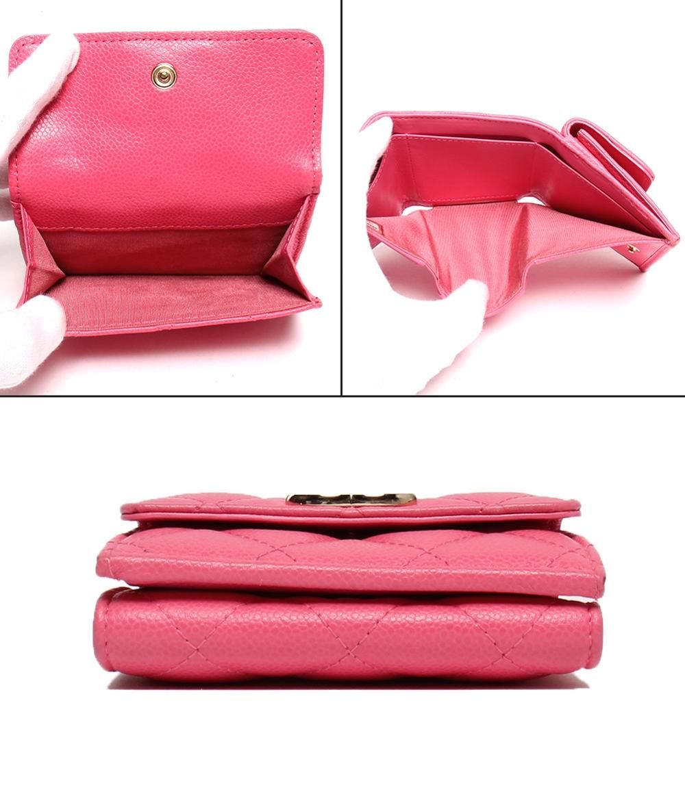 シャネル 三つ折り財布