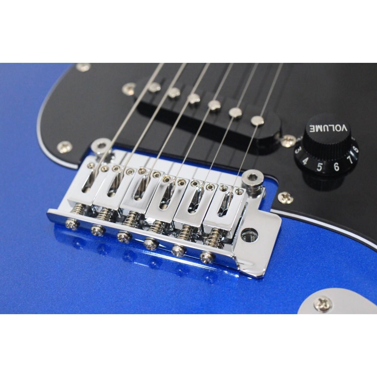  ＳＱＵＩＥＲ ＡＦＦＩＮＩＴＹ ＳＴＲＡＴＯＣＡＳＴＥＲ レコーディングスタジオ フルート エレキギター ギター