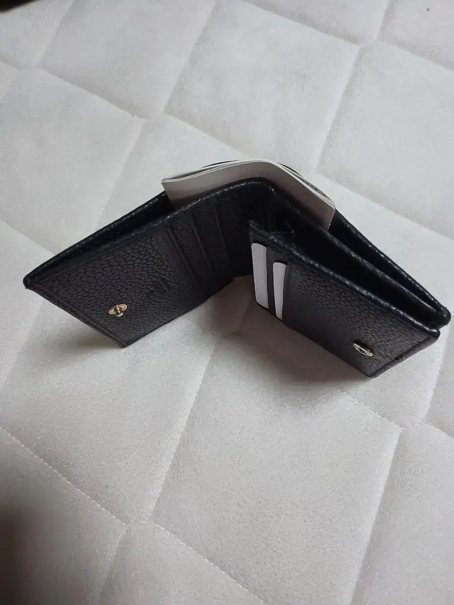 マーモント ブラック