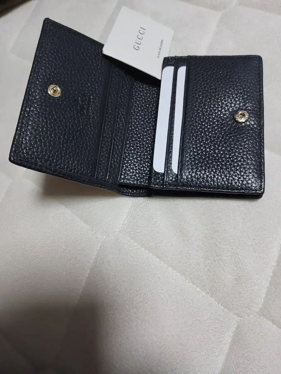 グッチ マーモント ブラック 二つ折り財布