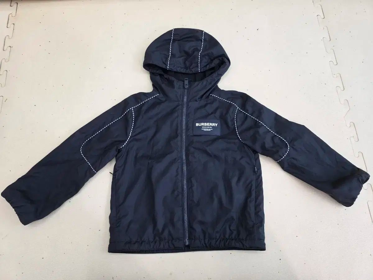 バーバリー キッズ ウィンドブレーカー ホースペリー フード ジャケット
