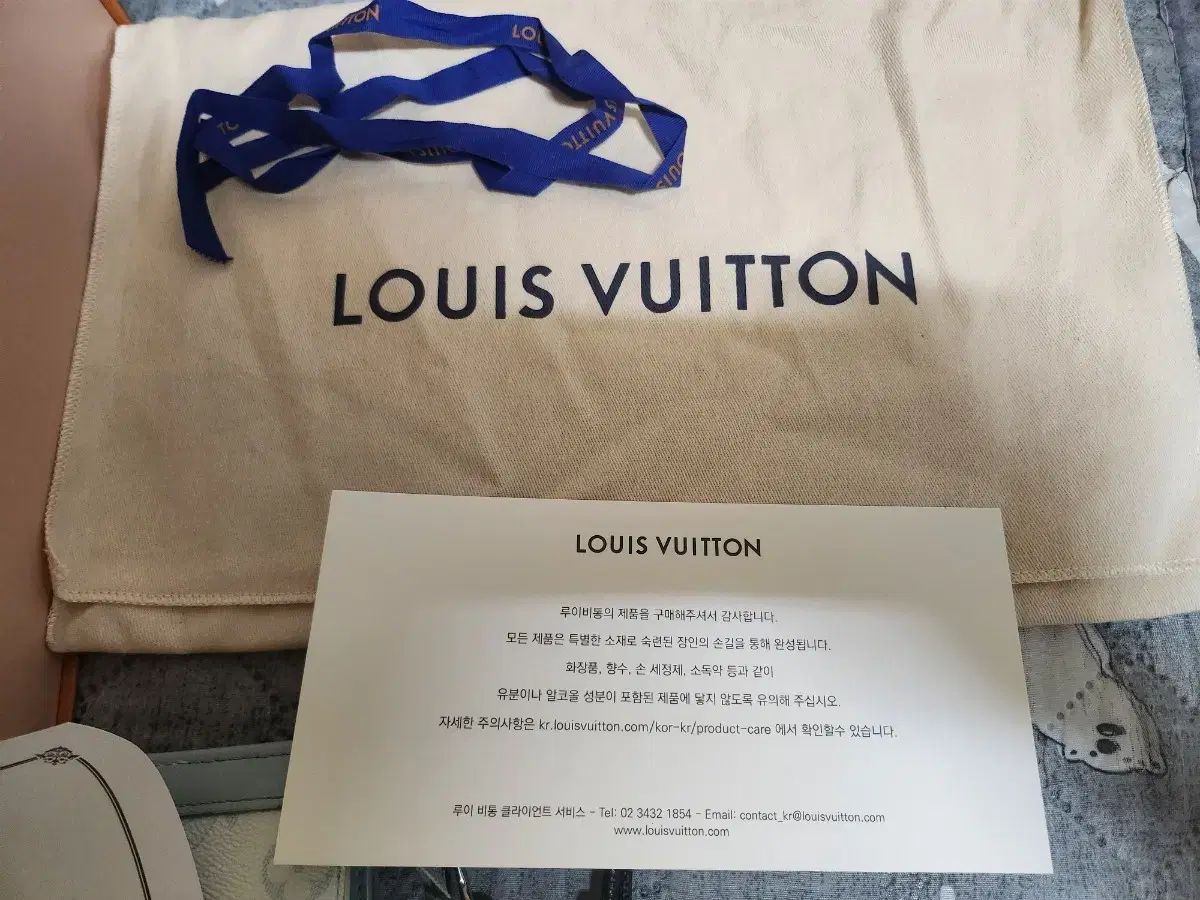 クラッチバッグ