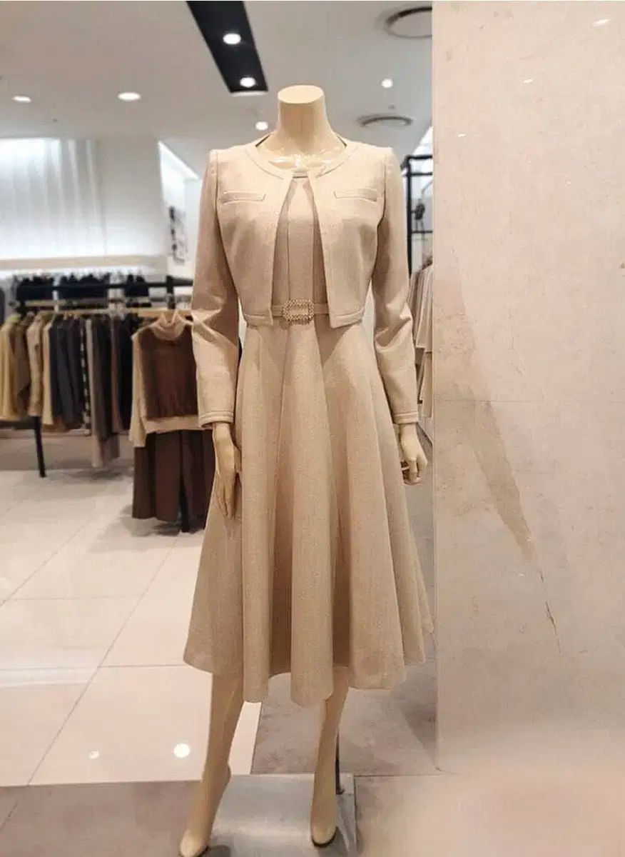 55半 66 ジゴット ウールフ ONE PIECE ジャケットセット ゲストルック 結婚式ドレス