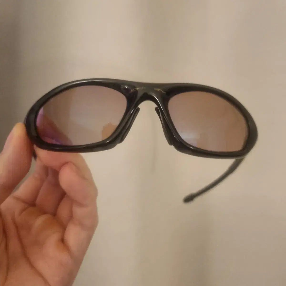 オークリー トゥエンティ ブラックゴールド パープルレンズ