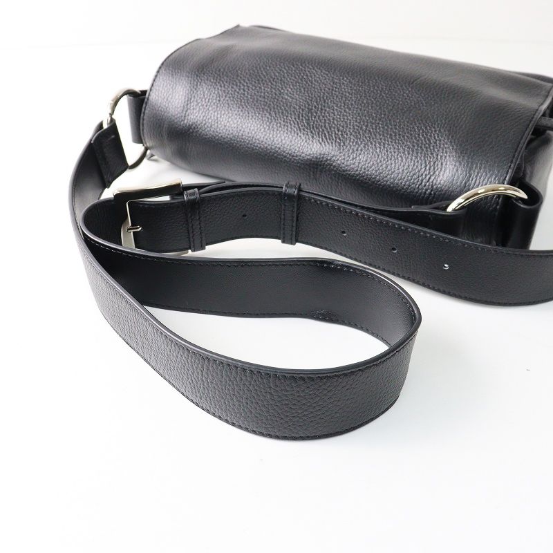 2025AW ビアズリー BEARDSLEY レザーボディバッグ ブラック ショルダーバッグ 牛革 クロスボディ 2400014664560 DECORATOM_COM_BR