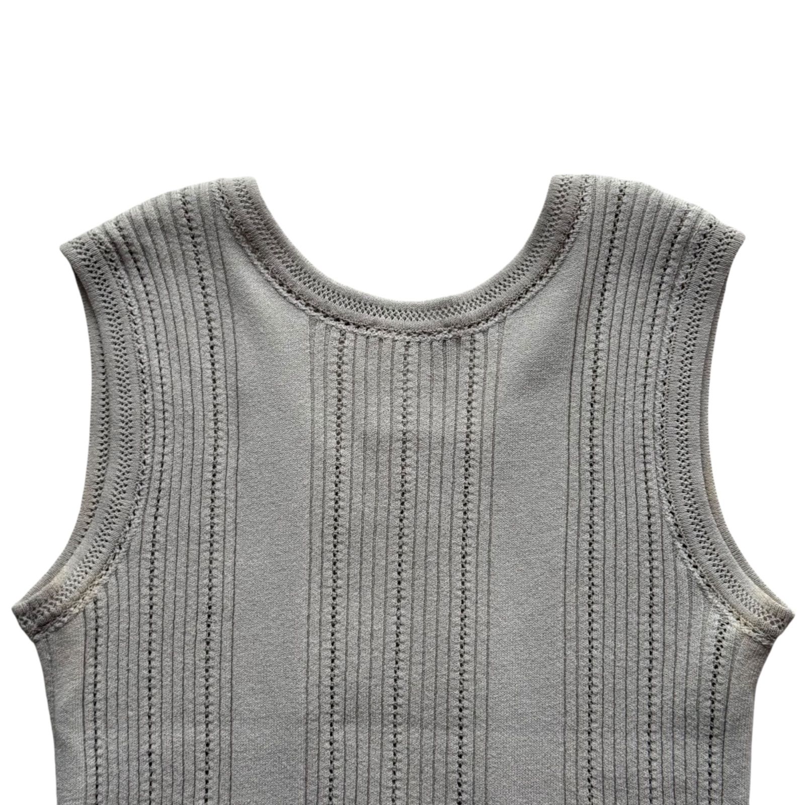 CHANEL シャネル　96P　ロゴ　ノースリーブカットソー　ニット　38 CHANEL シャネル 96P ロゴ ノースリーブカットソー ニット 38 11530072.jpg