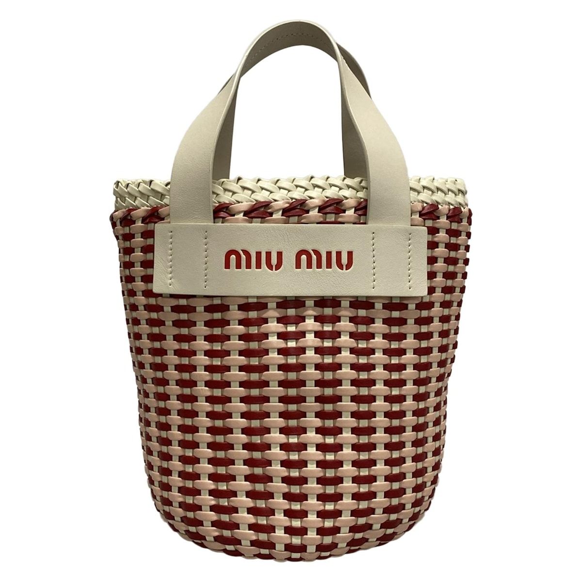 miumiu かご バッグ 2023 MIU MIU バッグ ・ レッド 赤色系 のフリマ