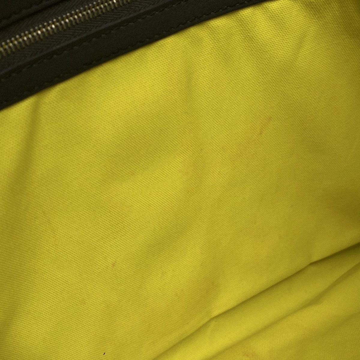 黒 シルバー金具