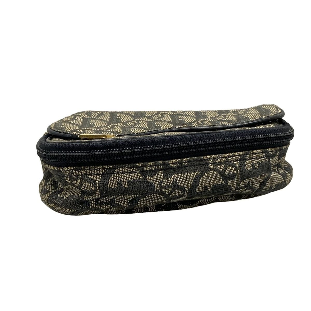 ポーチ トロッター