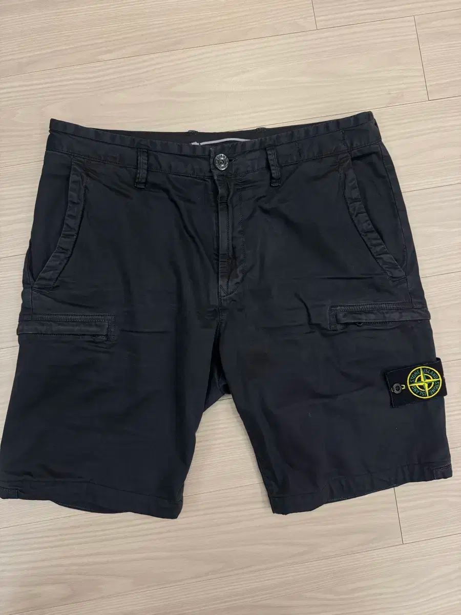 M STONE ISLAND ストーンアイランド カーゴ ハーフパンツ 30 32