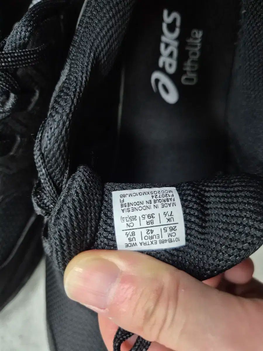 アシックス ゲルベンチ9