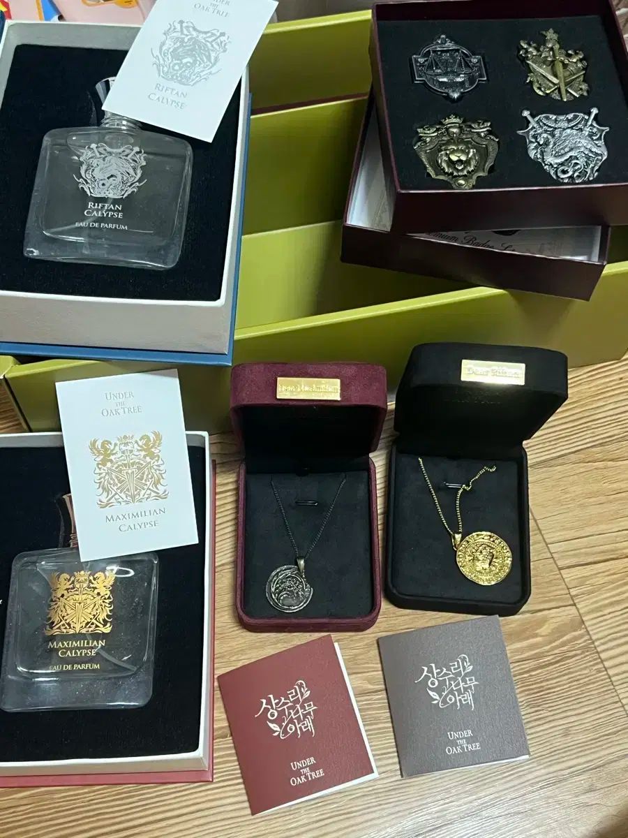 ウェブ小説 상수리나무 아래 펀딩 セット