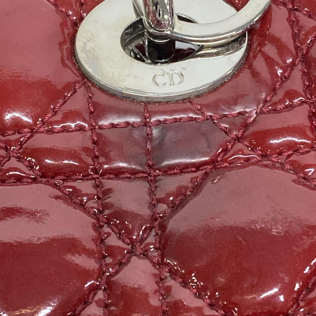 レディディオール レッド