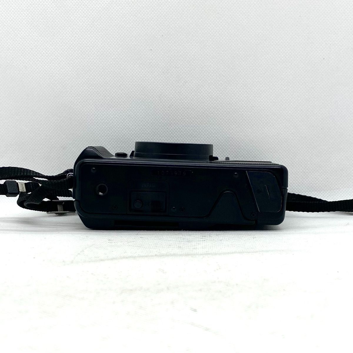  C 7364 Nikon ニコン L 35 AD フイルムカメラ レンズカバー付き コンパクトカメラ(フィルム) フィルムカメラ