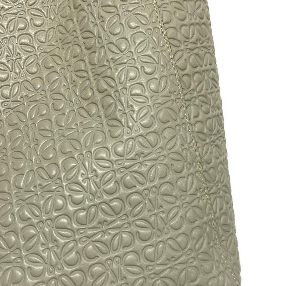 ライトグリーン