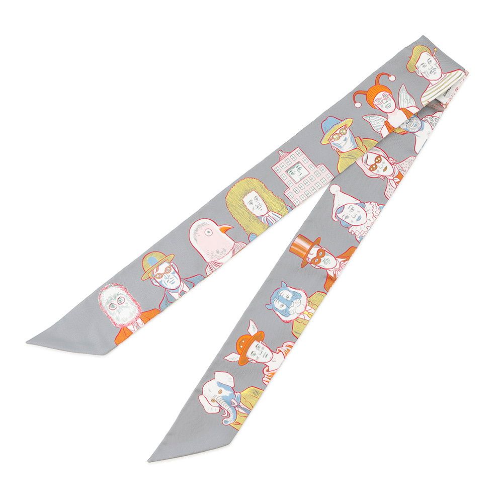 エルメス スカーフ ツイリー エルメスのドレスコード DRESS CODE HERMES シルクツイル 2021秋