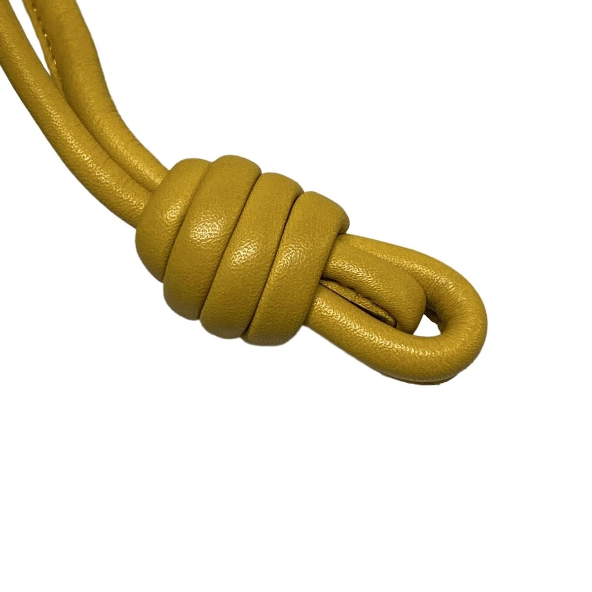 クラッチバッグ