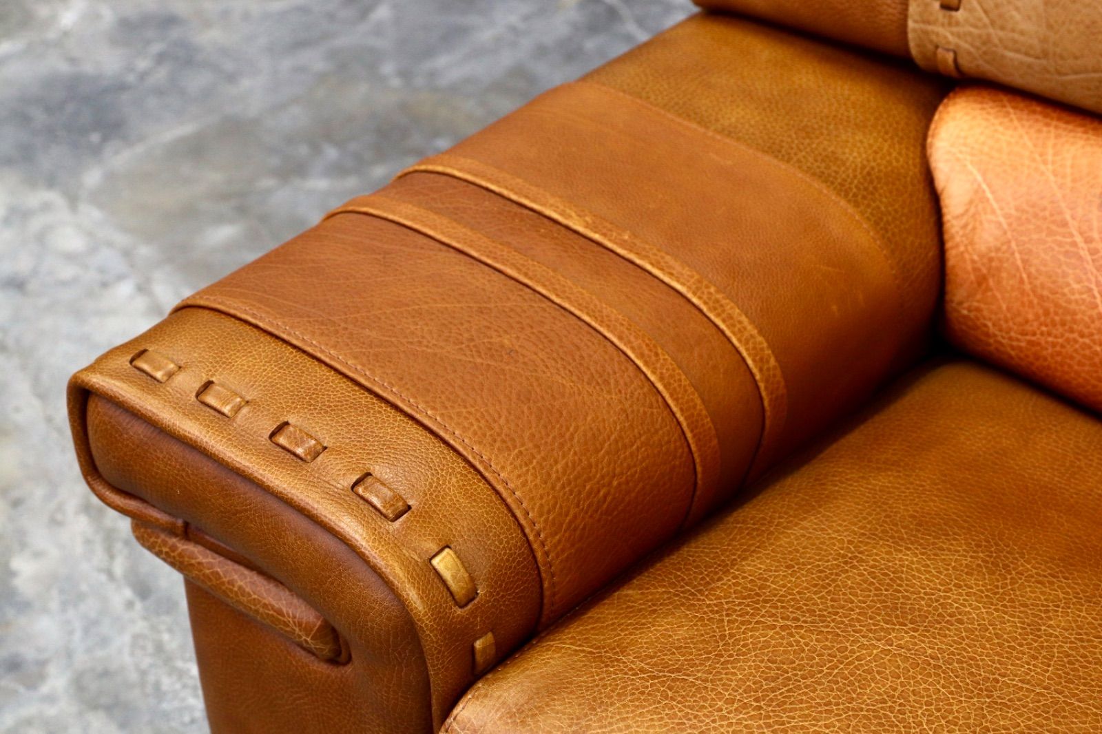 シングルソファ 厚手本革