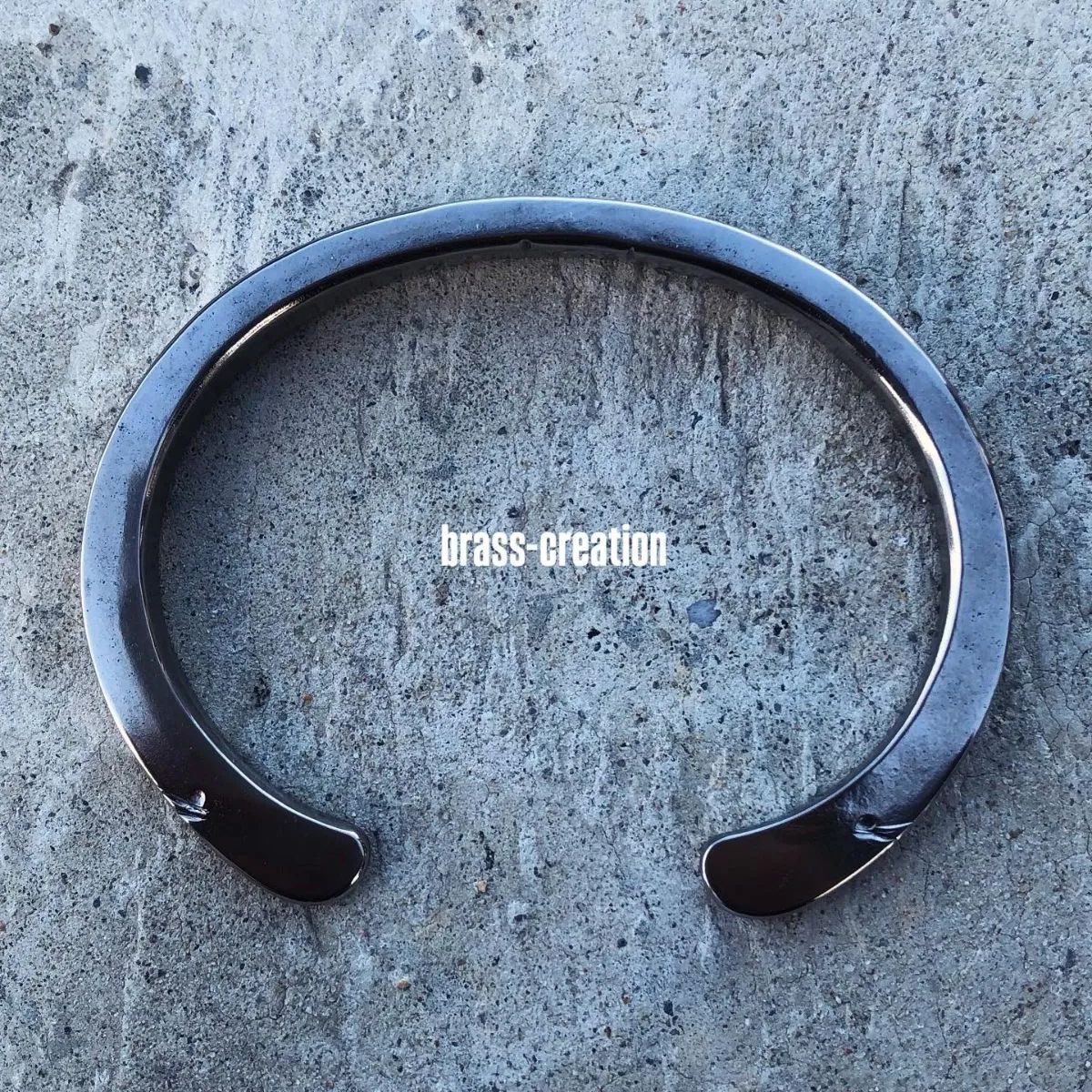 Forged 純チタン製チタンバングル