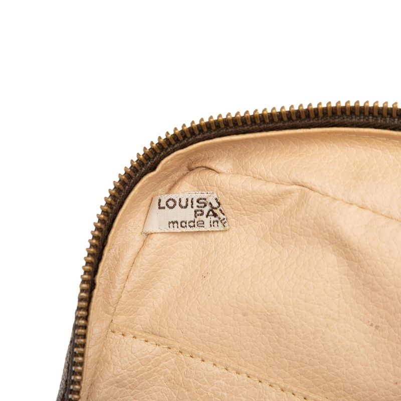 クラッチバッグ