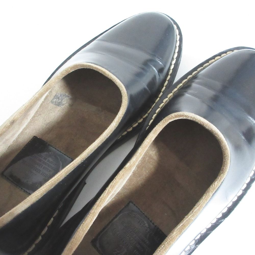 ホワイトステッチ レザー