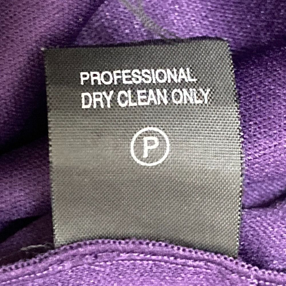 ボタニカルプリント 深Vネック