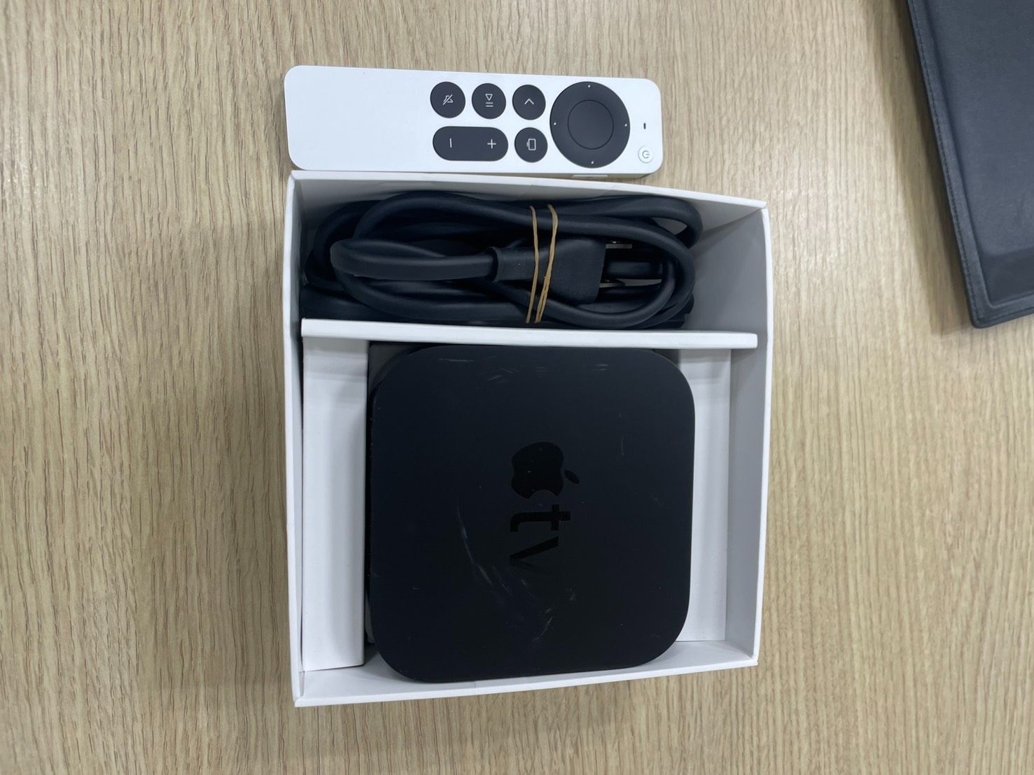 Apple TV 4K 64GB 第2世代 MXH02J/A 【公式通販】