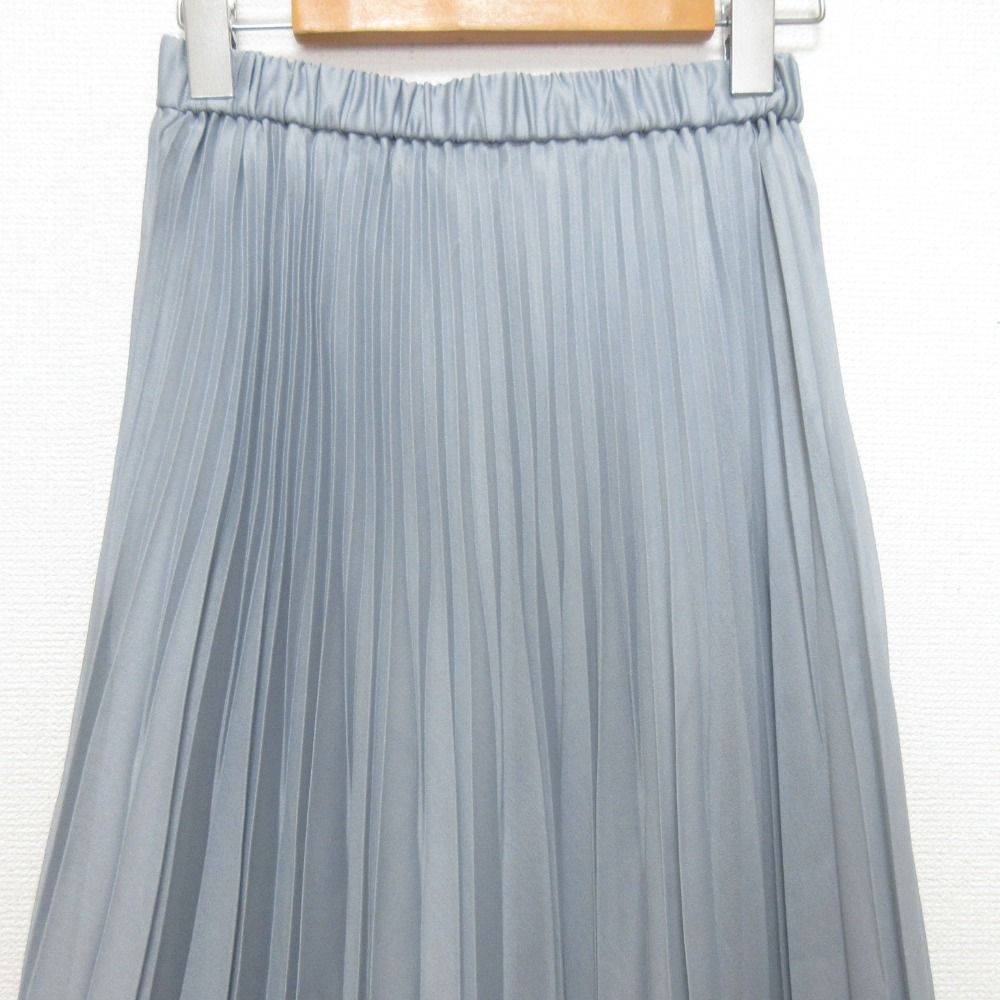 チンツプリーツスカート