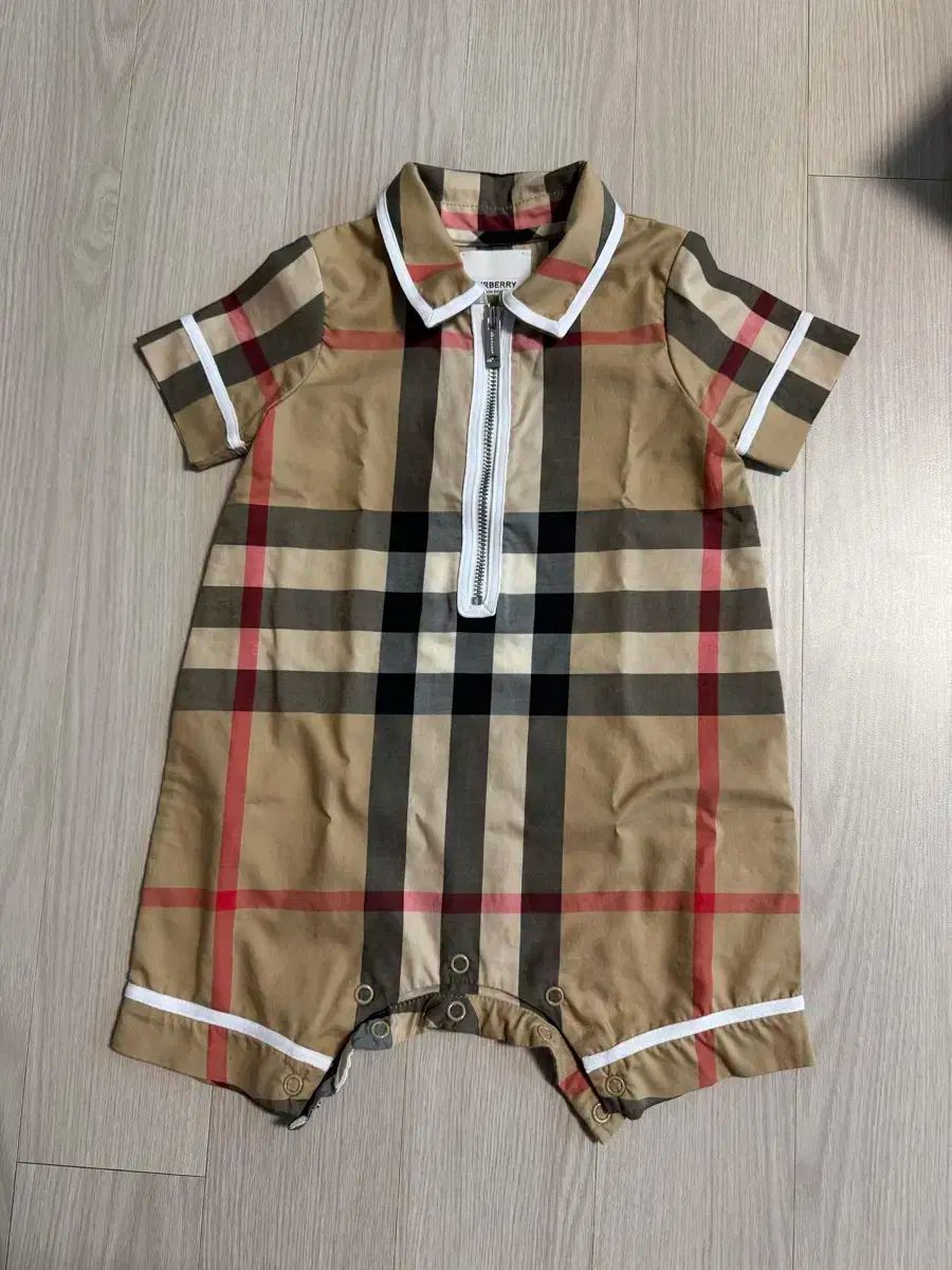 バーバリー ベイビー ボディスーツ