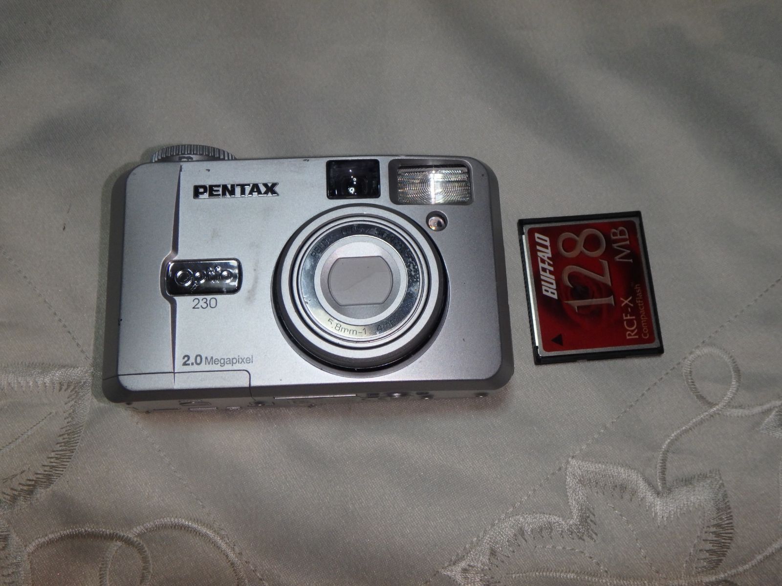 動作品 PENTAX OPTIO 230 デジタルカメラ 乾電池駆動 PENTAX Optio 230