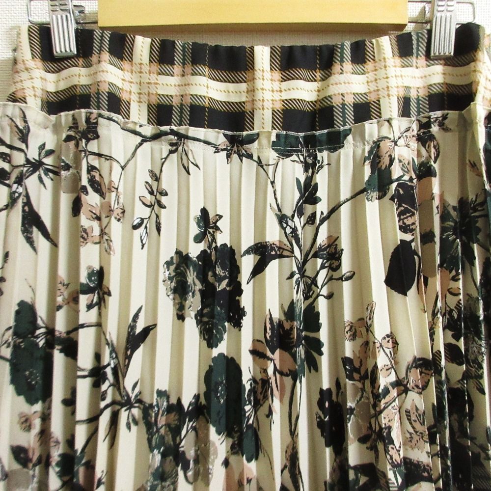 INGEBORG インゲボルグ フォンダンフルールプリント プリーツスカート サイズ4 グリーン レディース 古着 GULLKHAN_COM