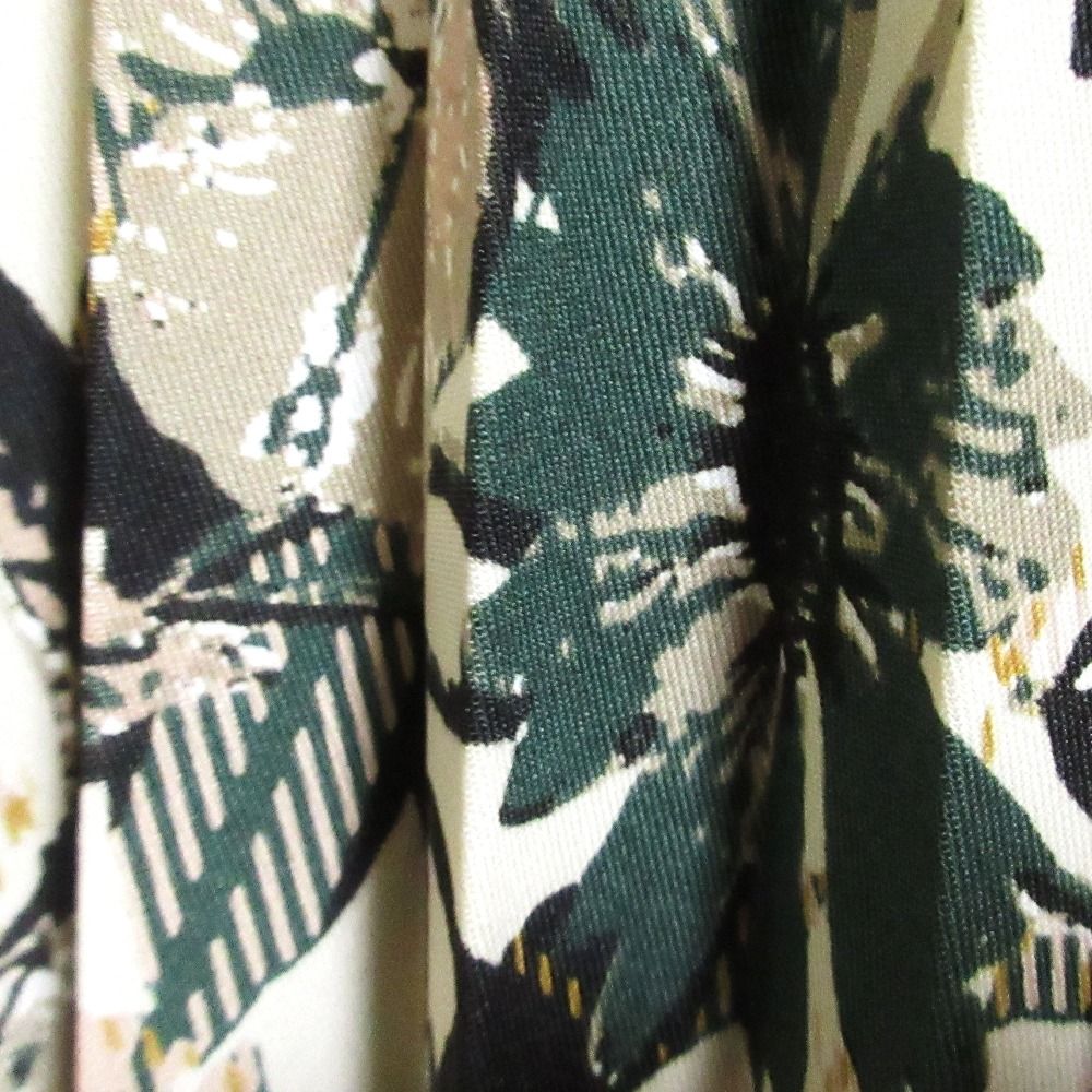 INGEBORG インゲボルグ フォンダンフルールプリント プリーツスカート サイズ4 グリーン レディース 古着