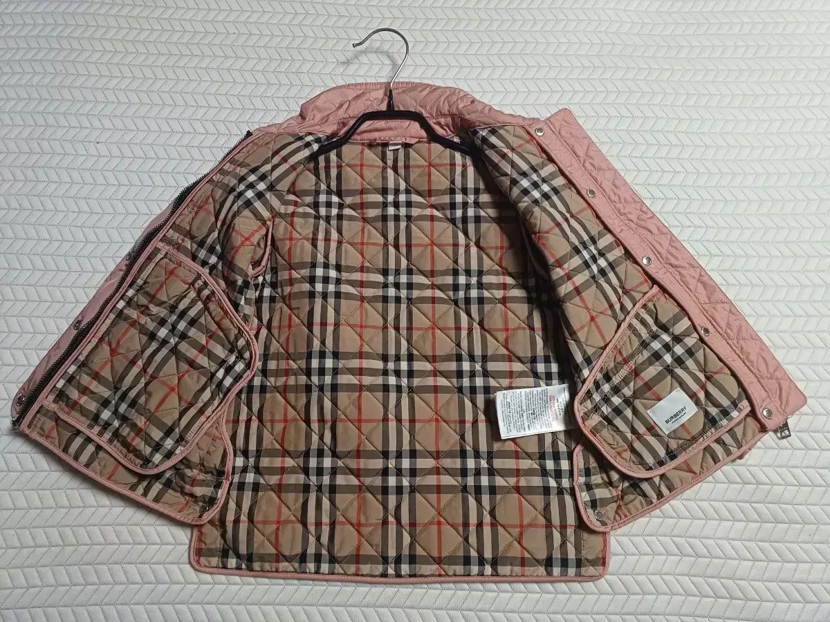 バーバリーキッズ☆キルティングジャケット☆size10 バーバリーキッズ☆キルティングジャケット☆size10 バーバリー