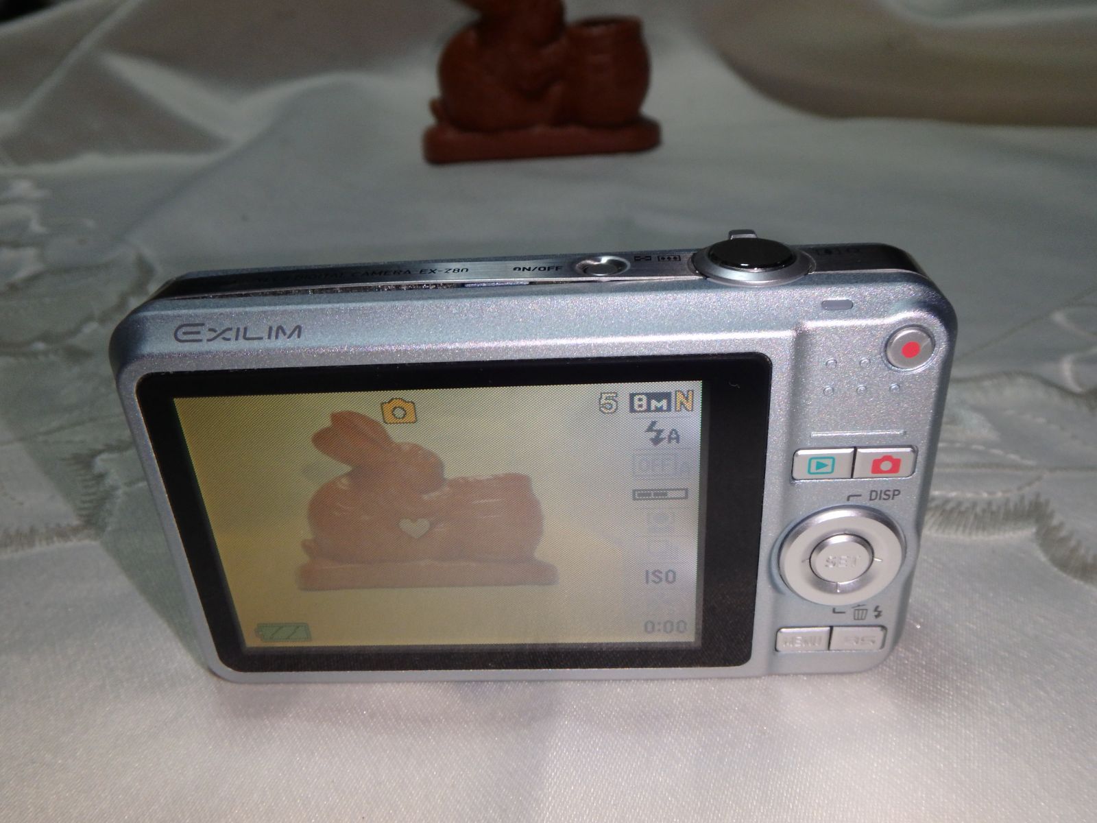 CASIO EXILIM EX-Z80 シルバー コンパクトデジタルカメラ 動作品