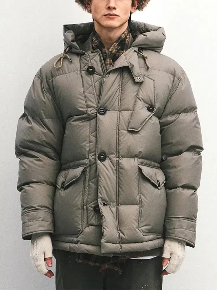 イーストローグ