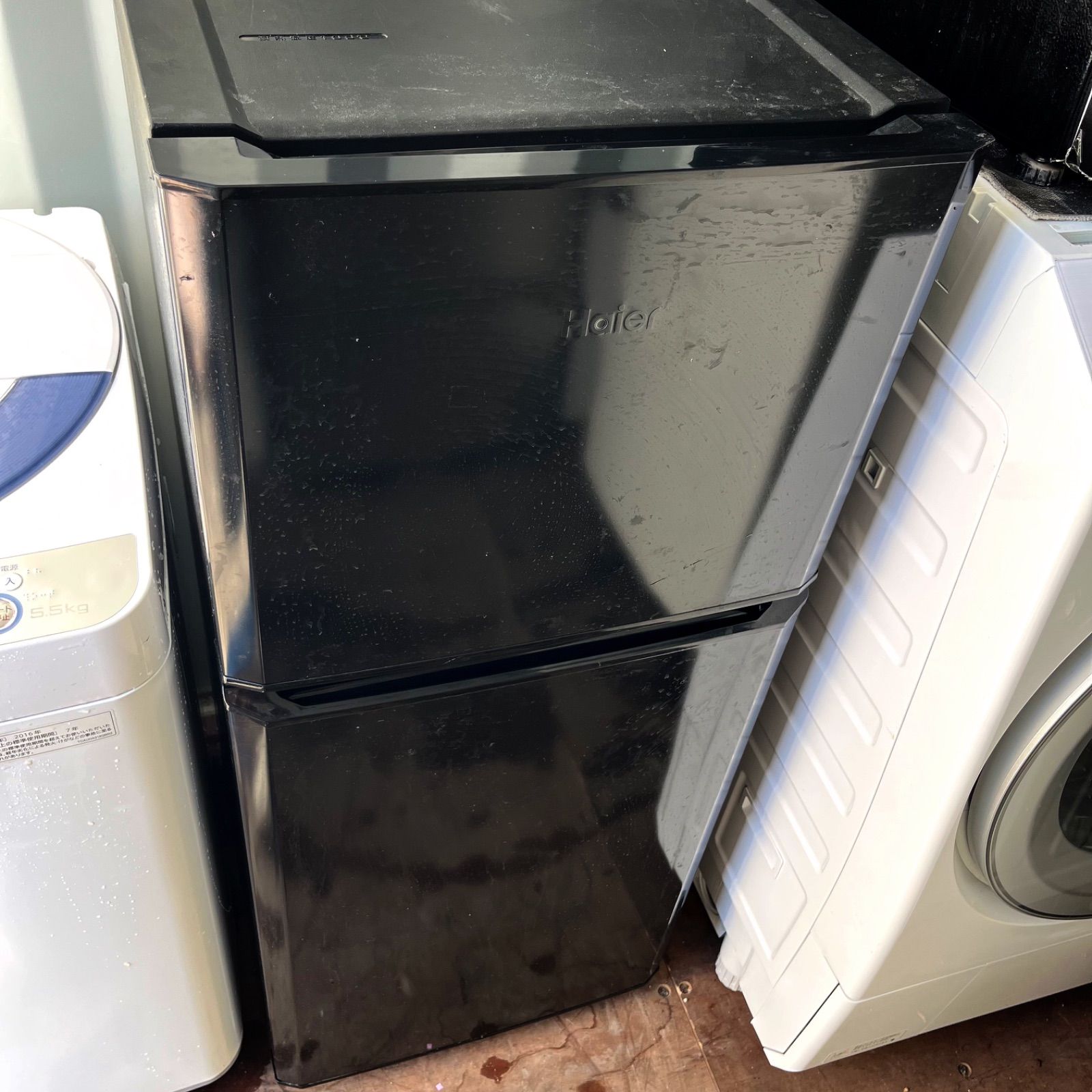 334取付無料！スタイリッシュブラックコンパクト冷蔵庫SHARP風乾燥付き洗濯機 334取付無料！スタイリッシュブラックコンパクト冷蔵庫SHARP風乾燥付き