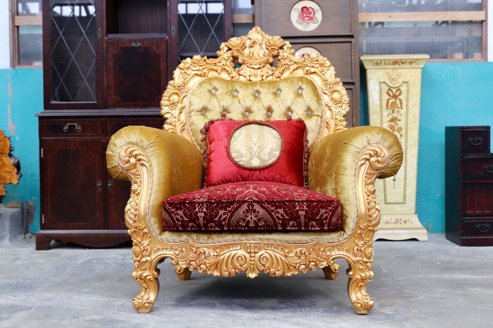 GMIS310B 18世紀 イギリス クラシックスタイル シングルソファ ロココ調 スワロフスキー 最 ゴールド エレガント