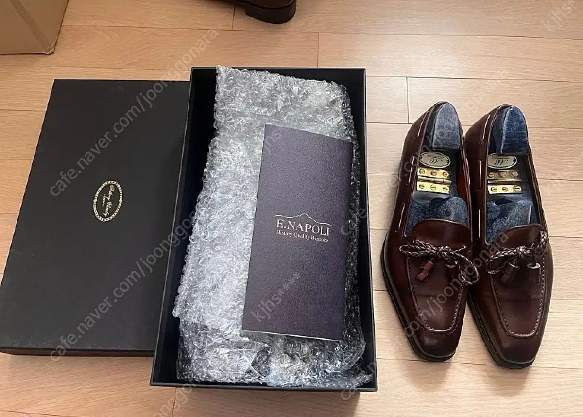 デレデ ローファー