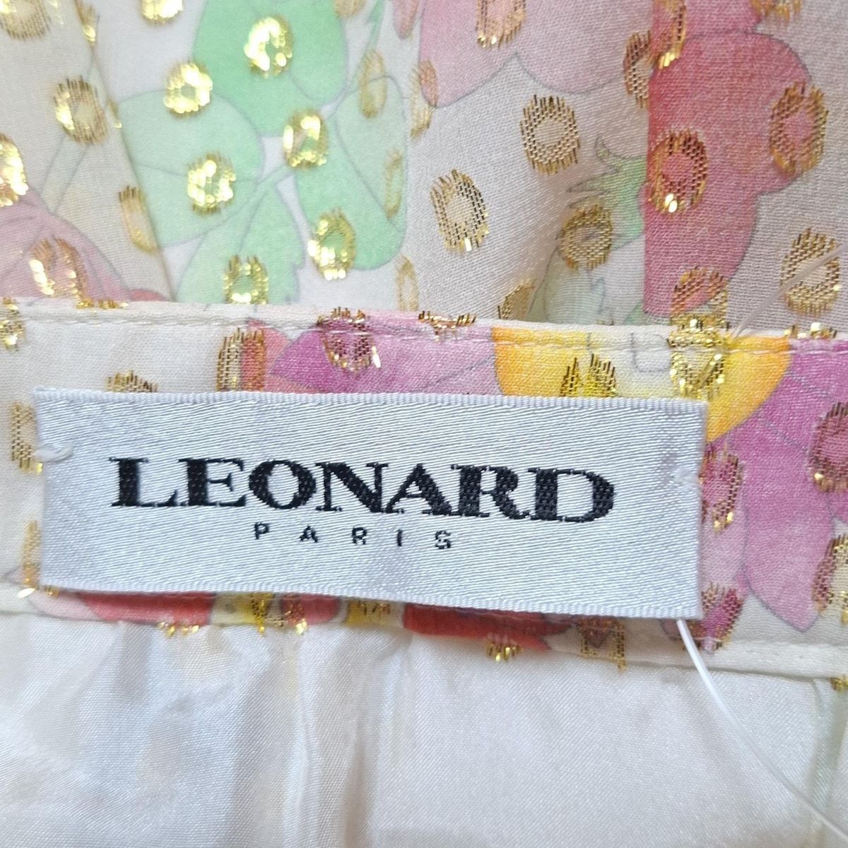 LEONARD レオナール スカート サイズ42 L レディース - アイボリー×ゴールド×マルチ ひざ丈 花柄 ラメ GULLKHAN_COM