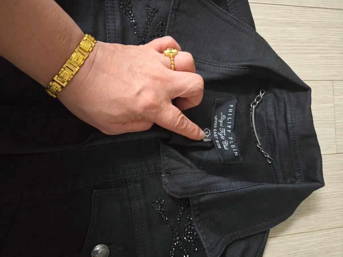 ブラック ジャケット