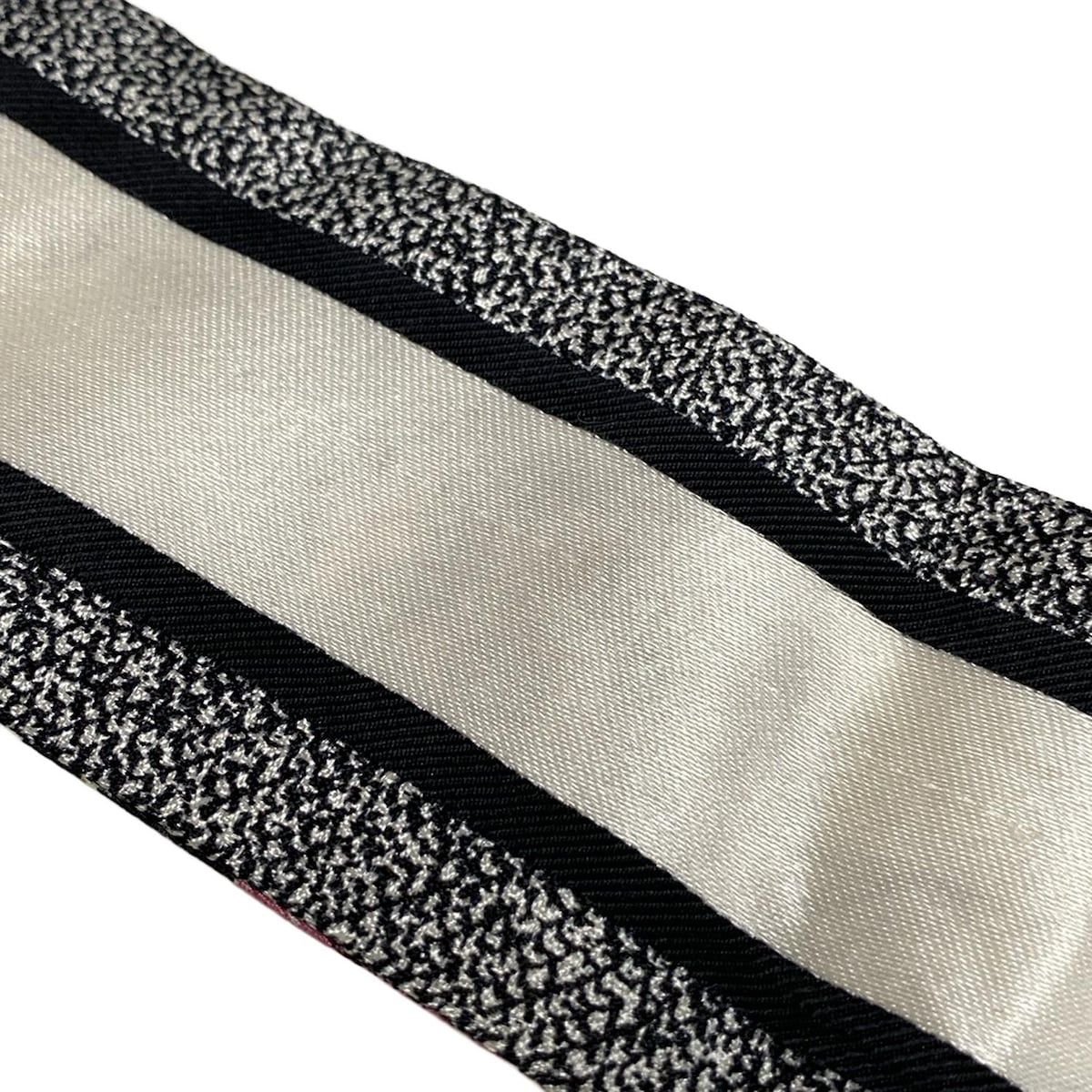 リボンスカーフ