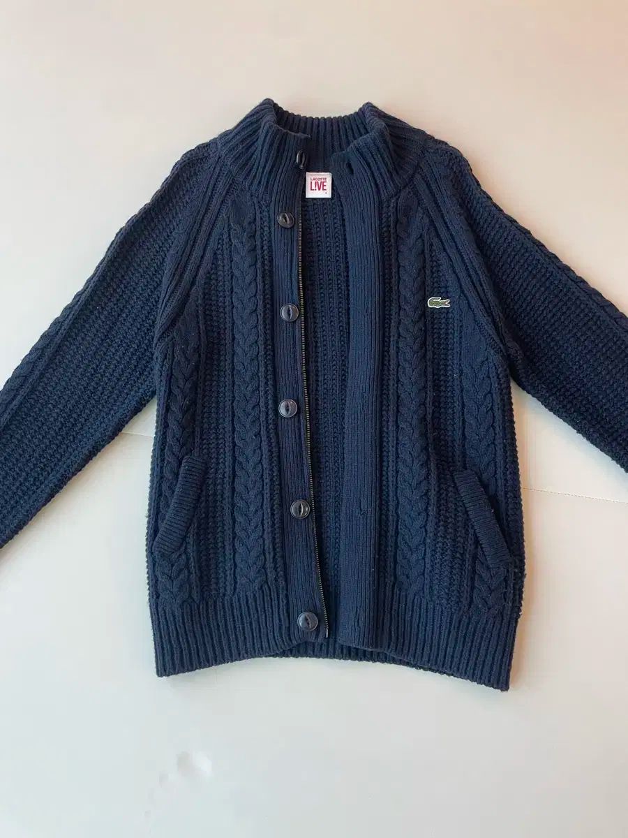 ラコステジップアップカーディガン