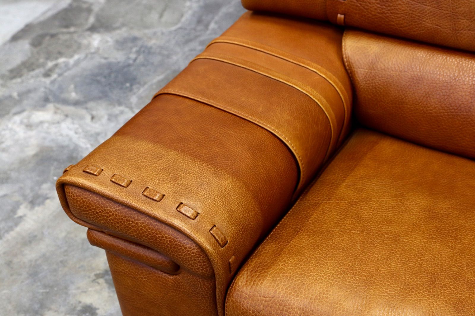 シングルソファ 厚手本革