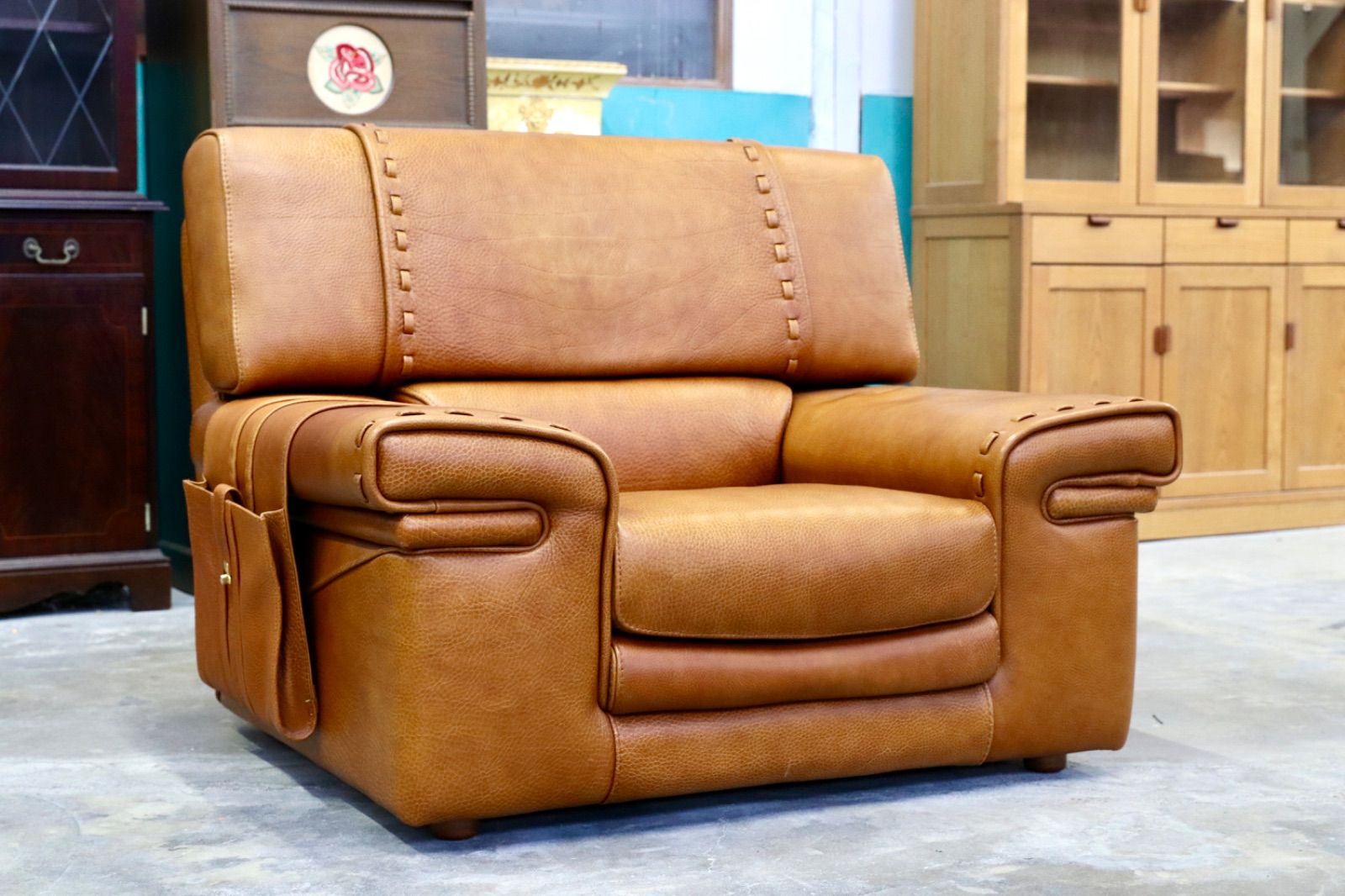 GMIK576A formenti フォルメンティ イタリア製 最 ラグジュアリー シングルソファ 厚手本革 ブラウン ユーロカーサ取扱 約70万