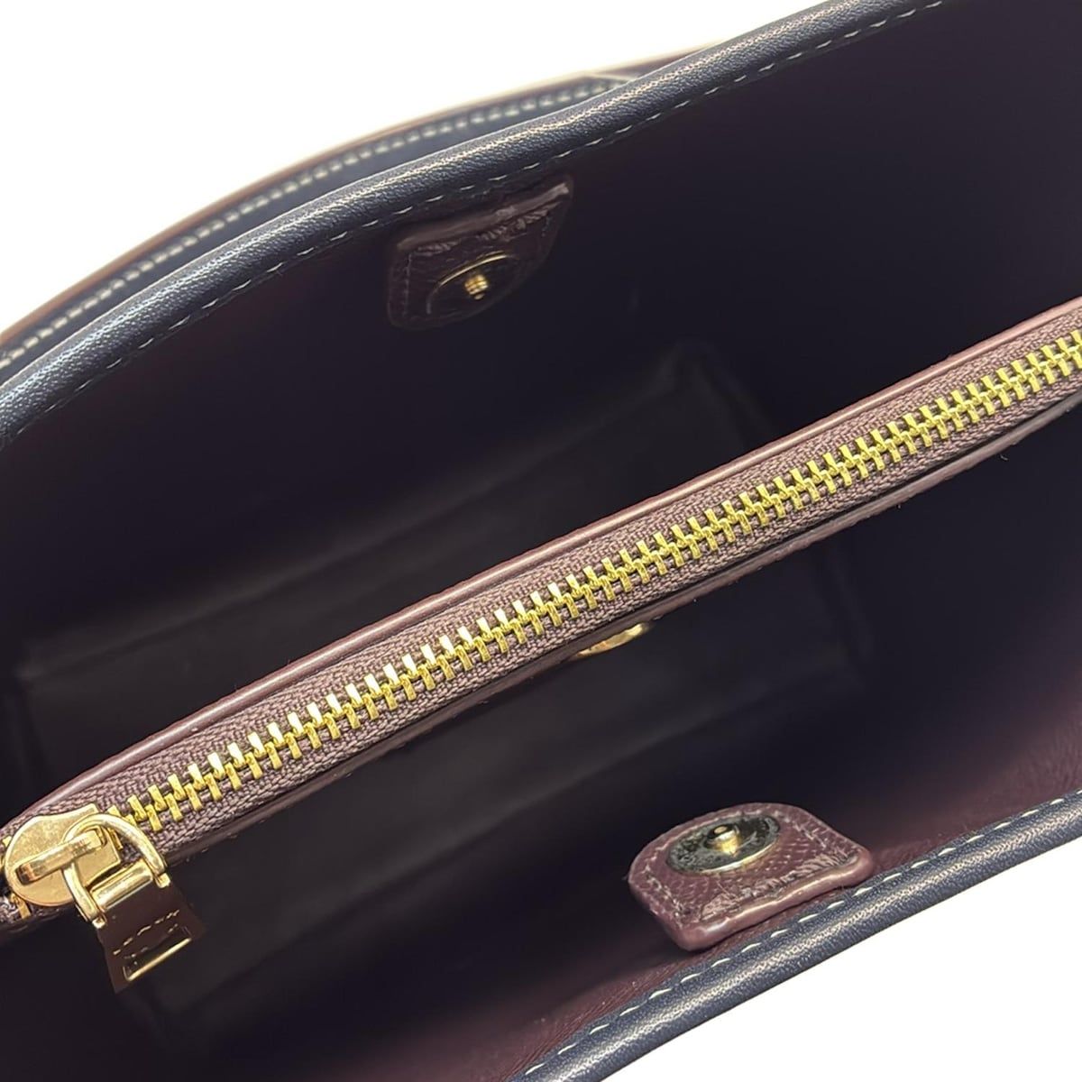 ネイビー レザー