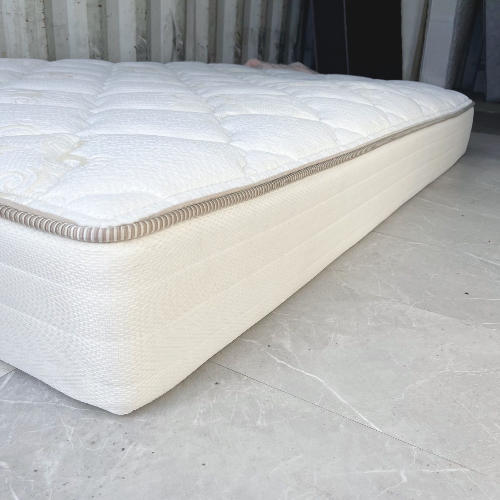 IDC大塚 キングスダウン クラウンインペリアル2 ダブルマットレス NEXPOTALLINN_EU