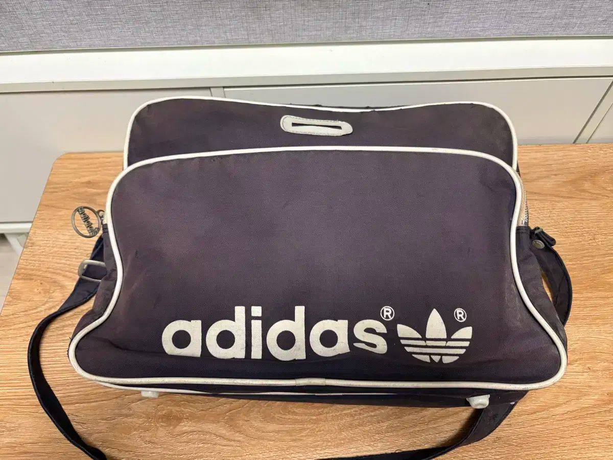ヴィンテージ adidas アディダス Tシャツ