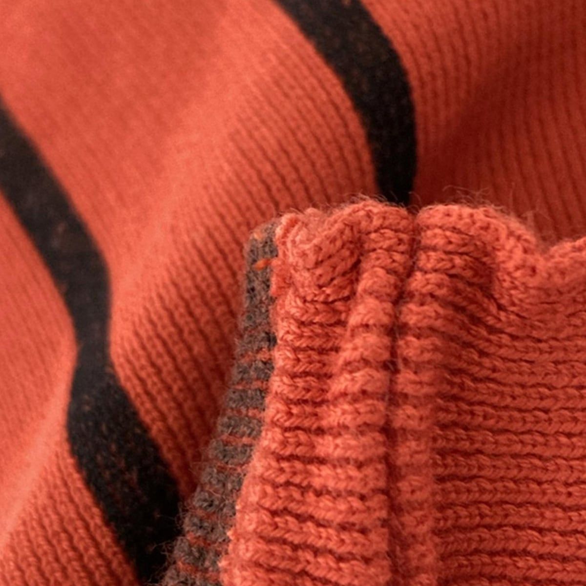 レッド×黒×ダークブラウン A.POC