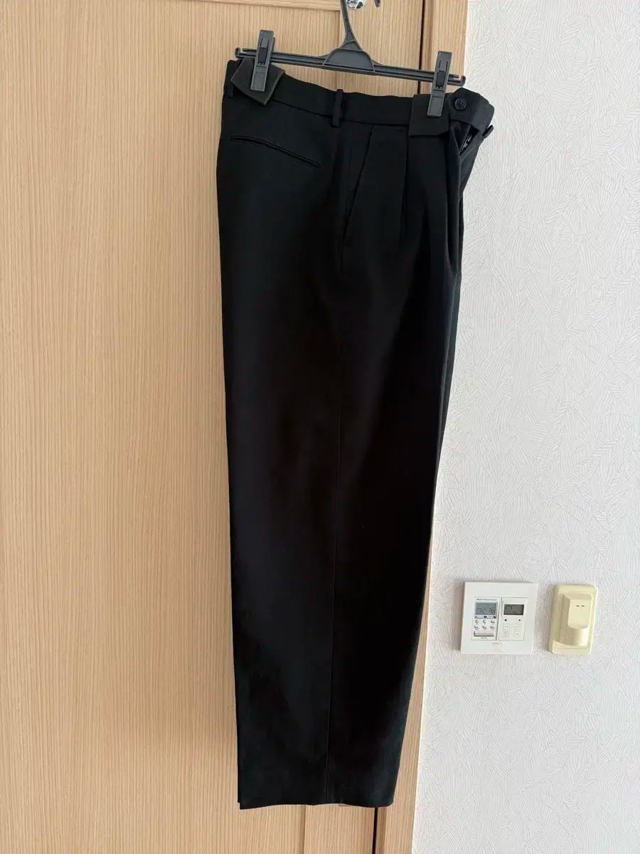 25 FW スティーブン R. ジャパン ドリル IN トゥ プリーツ ドレス スラックス ブラック L